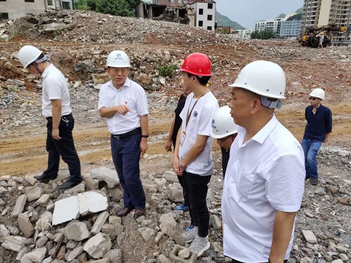 市城投集團黨委委員、紀委書記田犁帶隊赴銅仁市熊家屯棚戶區（城中村）改造項目 黃家院子項目點檢查防汛工作